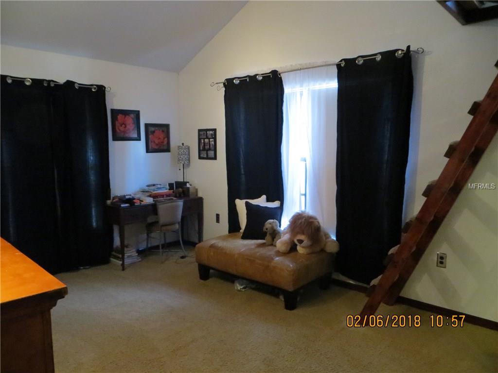 5120 SHADY OAK DRIVE N, LAKELAND, Florida 33810, 4 Bedrooms Bedrooms, 9 Rooms Rooms,2 BathroomsBathrooms,Residential,For sale,SHADY OAK,L4725501