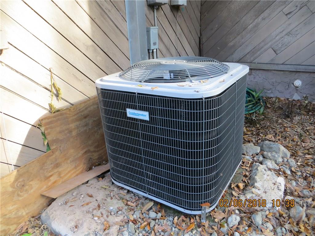 5120 SHADY OAK DRIVE N, LAKELAND, Florida 33810, 4 Bedrooms Bedrooms, 9 Rooms Rooms,2 BathroomsBathrooms,Residential,For sale,SHADY OAK,L4725501