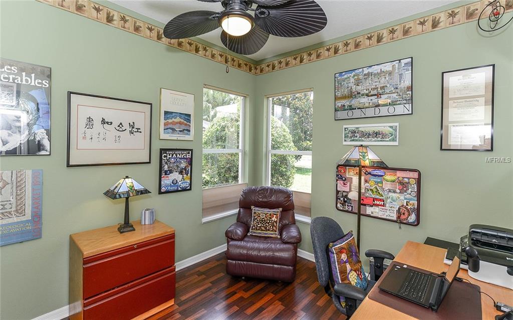 674 SILK OAK DRIVE, VENICE, Florida 34293, 3 Bedrooms Bedrooms, 8 Rooms Rooms,3 BathroomsBathrooms,Residential,For sale,SILK OAK,N5914165