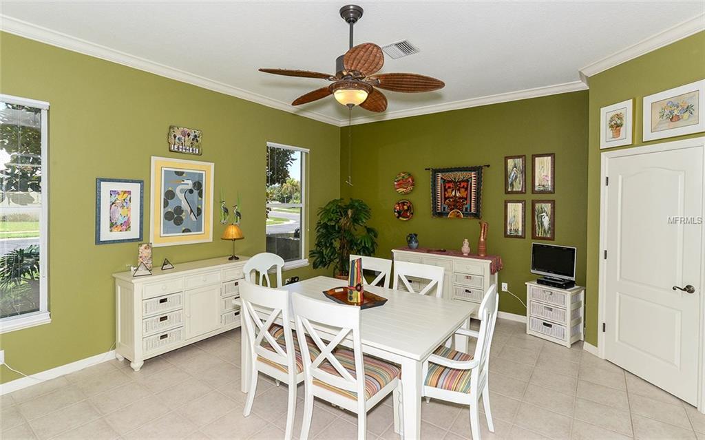 674 SILK OAK DRIVE, VENICE, Florida 34293, 3 Bedrooms Bedrooms, 8 Rooms Rooms,3 BathroomsBathrooms,Residential,For sale,SILK OAK,N5914165