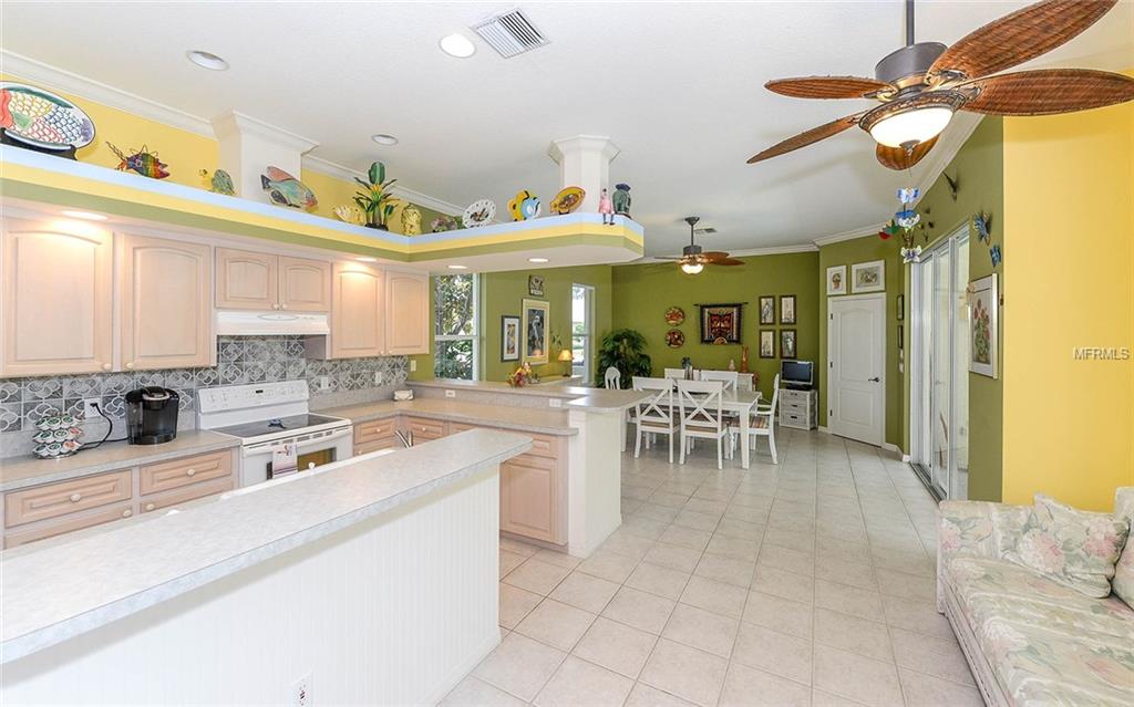 674 SILK OAK DRIVE, VENICE, Florida 34293, 3 Bedrooms Bedrooms, 8 Rooms Rooms,3 BathroomsBathrooms,Residential,For sale,SILK OAK,N5914165