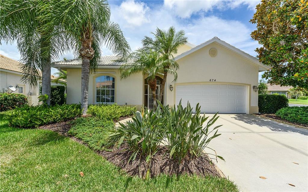 674 SILK OAK DRIVE, VENICE, Florida 34293, 3 Bedrooms Bedrooms, 8 Rooms Rooms,3 BathroomsBathrooms,Residential,For sale,SILK OAK,N5914165
