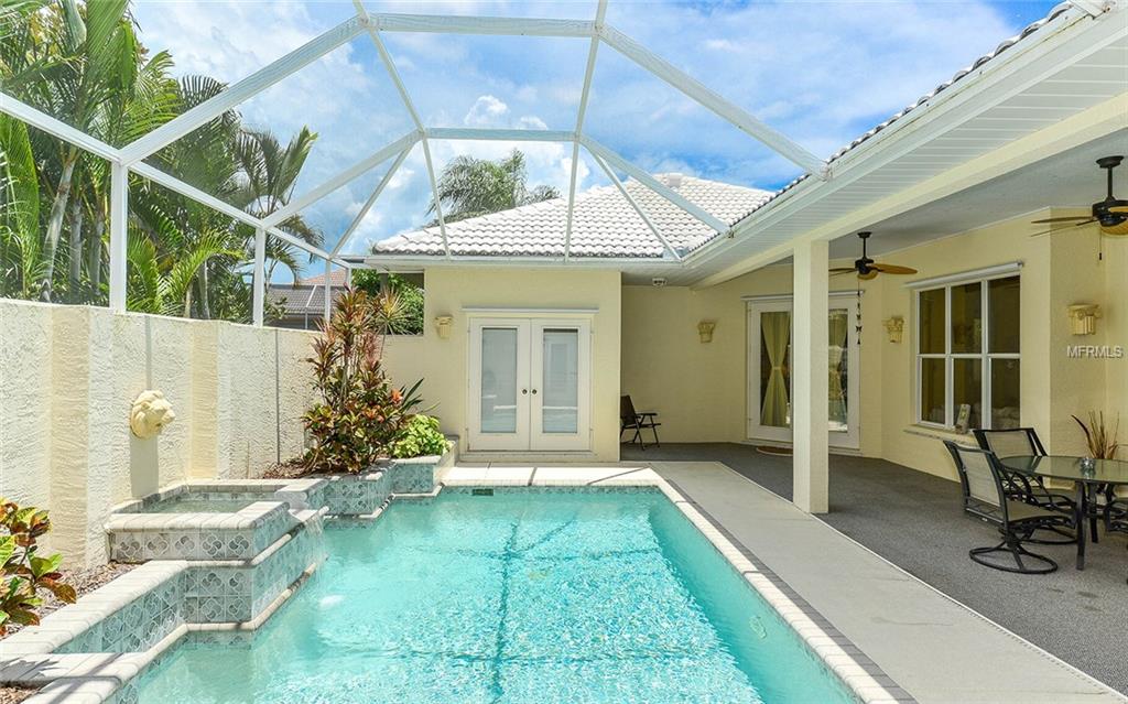 674 SILK OAK DRIVE, VENICE, Florida 34293, 3 Bedrooms Bedrooms, 8 Rooms Rooms,3 BathroomsBathrooms,Residential,For sale,SILK OAK,N5914165