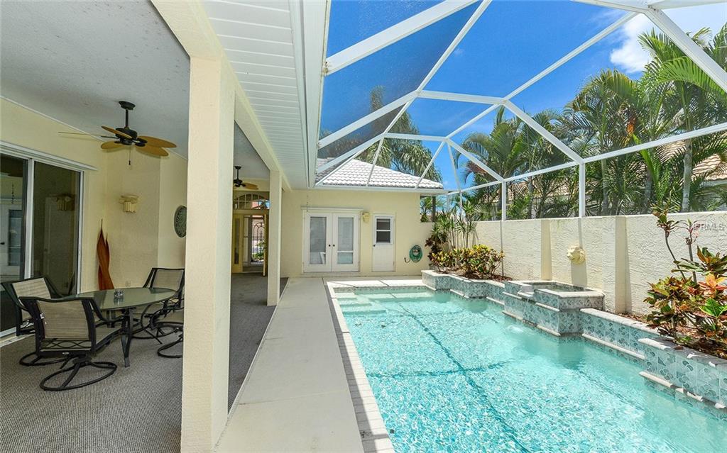 674 SILK OAK DRIVE, VENICE, Florida 34293, 3 Bedrooms Bedrooms, 8 Rooms Rooms,3 BathroomsBathrooms,Residential,For sale,SILK OAK,N5914165