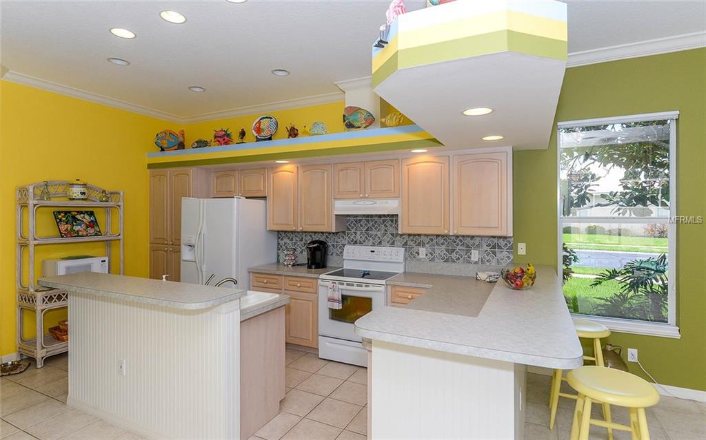 674 SILK OAK DRIVE, VENICE, Florida 34293, 3 Bedrooms Bedrooms, 8 Rooms Rooms,3 BathroomsBathrooms,Residential,For sale,SILK OAK,N5914165