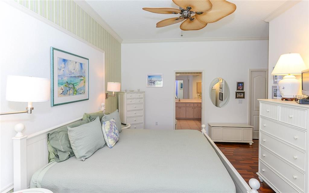 674 SILK OAK DRIVE, VENICE, Florida 34293, 3 Bedrooms Bedrooms, 8 Rooms Rooms,3 BathroomsBathrooms,Residential,For sale,SILK OAK,N5914165