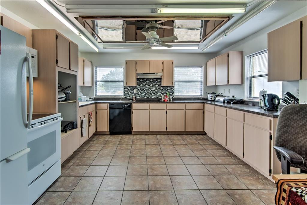 11216 MCMULLEN ROAD, RIVERVIEW, Florida 33569, 6 Bedrooms Bedrooms, 11 Rooms Rooms,3 BathroomsBathrooms,Residential,For sale,MCMULLEN,T2923449