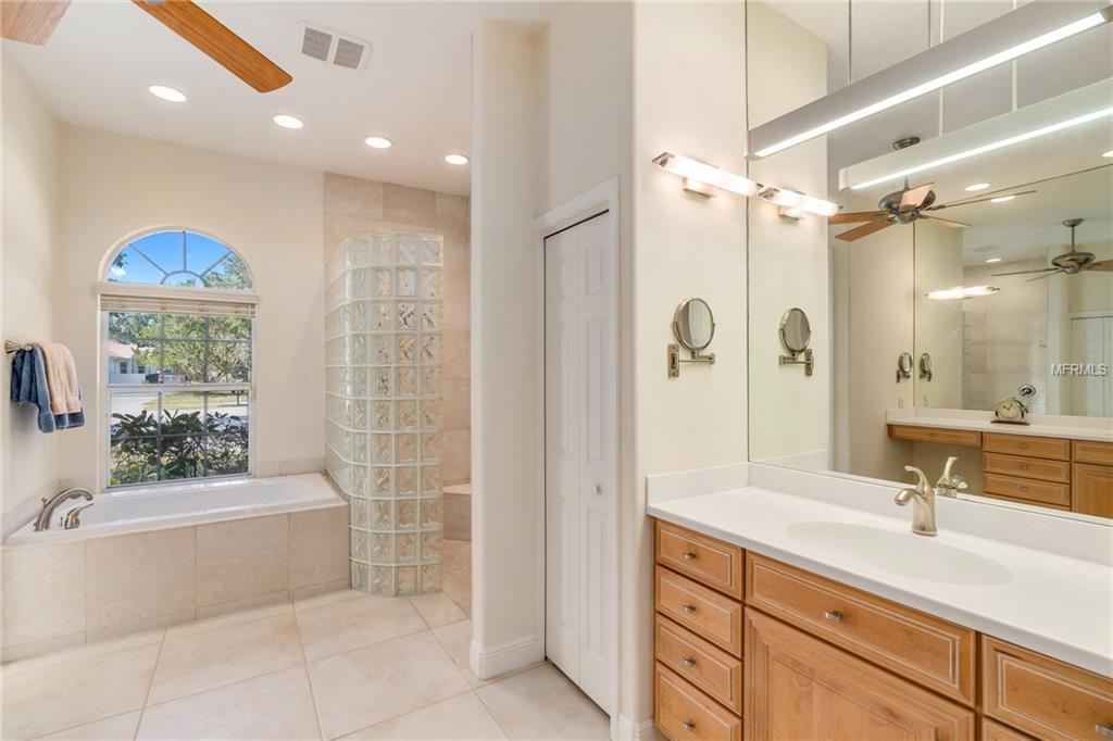 6493 TAEDA DRIVE, SARASOTA, Florida 34241, 4 Bedrooms Bedrooms, 12 Rooms Rooms,4 BathroomsBathrooms,Residential,For sale,TAEDA,A4208765