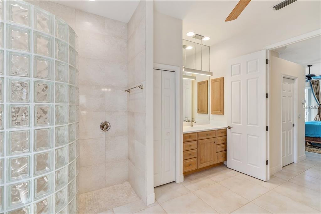 6493 TAEDA DRIVE, SARASOTA, Florida 34241, 4 Bedrooms Bedrooms, 12 Rooms Rooms,4 BathroomsBathrooms,Residential,For sale,TAEDA,A4208765