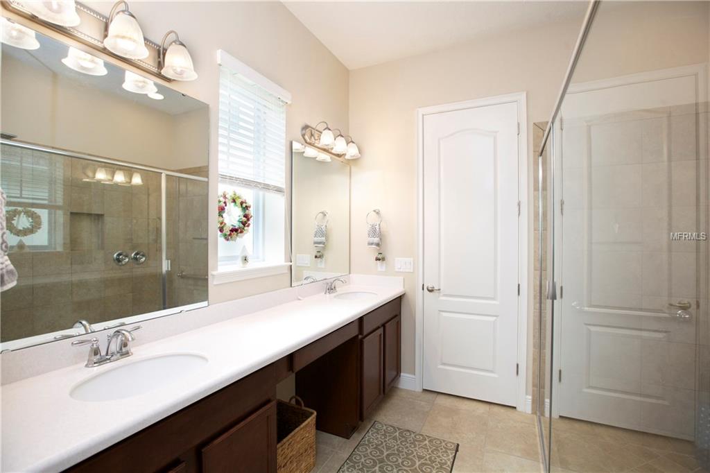 9028 YONATH STREET, ORLANDO, Florida 32827, 3 Bedrooms Bedrooms, 8 Rooms Rooms,3 BathroomsBathrooms,Residential,For sale,YONATH,O5561309