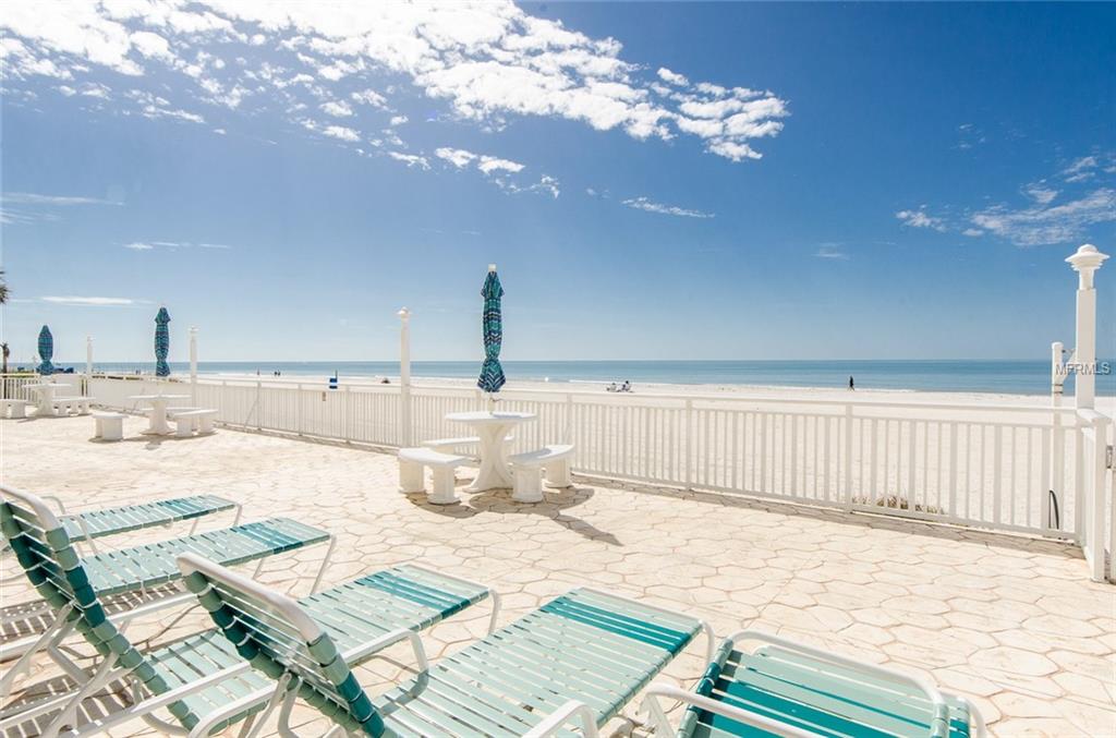 17408 GULF BOULEVARD, REDINGTON SHORES, Florida 33708, 2 Bedrooms Bedrooms, 5 Rooms Rooms,2 BathroomsBathrooms,Residential,For sale,GULF,U7847644