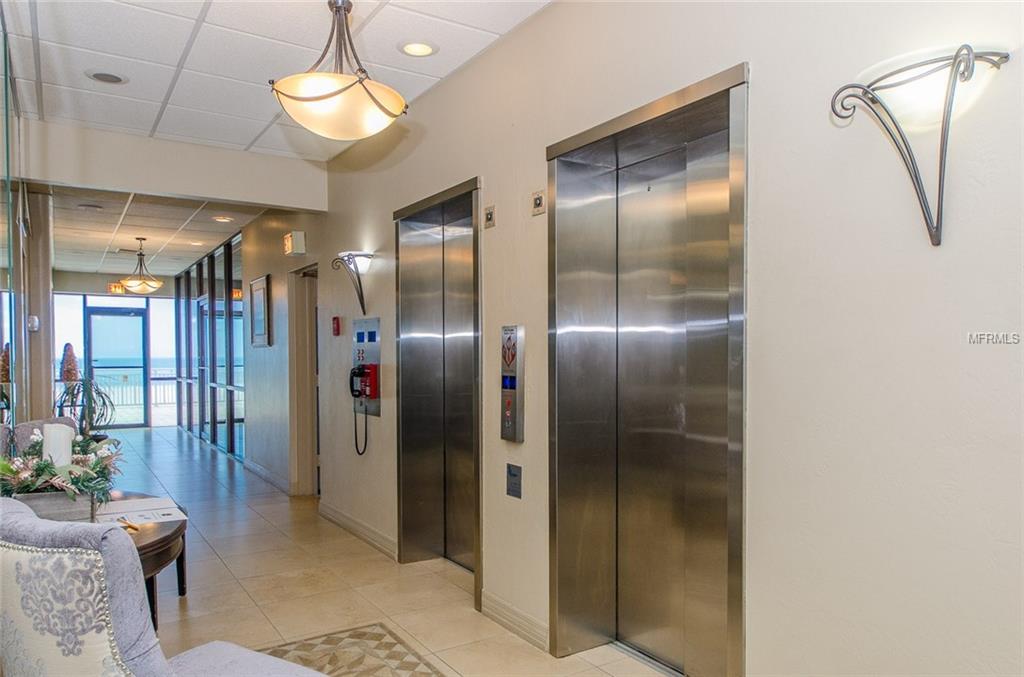 17408 GULF BOULEVARD, REDINGTON SHORES, Florida 33708, 2 Bedrooms Bedrooms, 5 Rooms Rooms,2 BathroomsBathrooms,Residential,For sale,GULF,U7847644