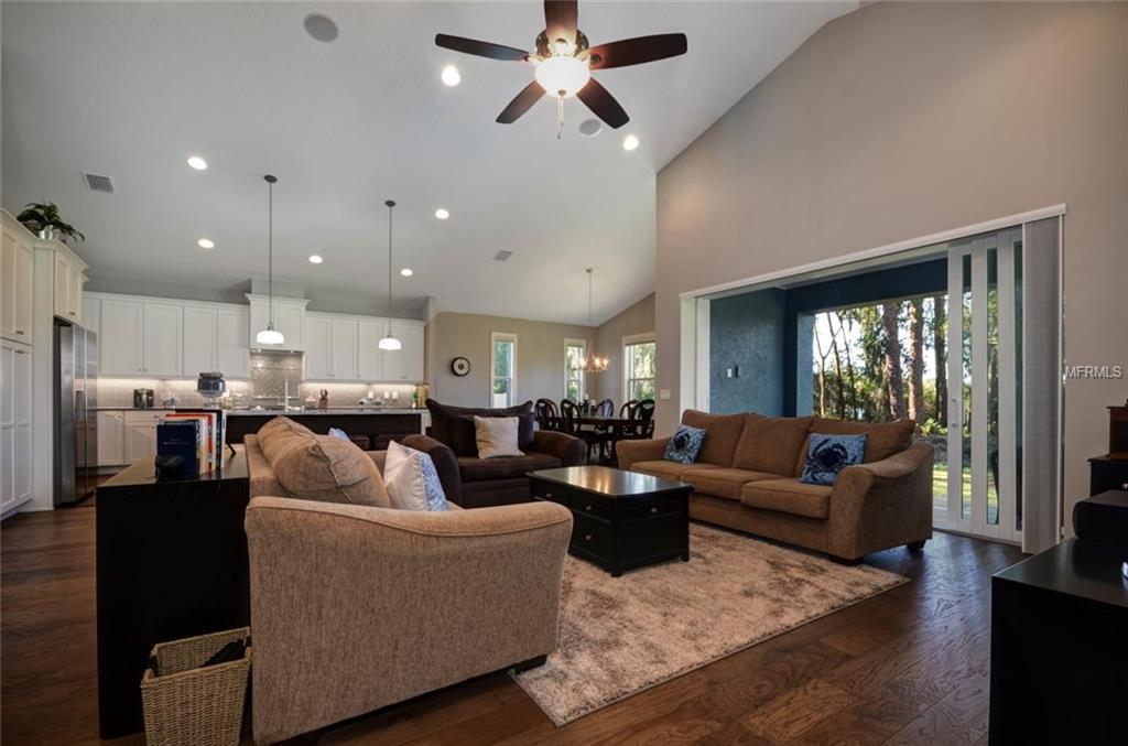 8103 N MOBLEY ROAD, ODESSA, Florida 33556, 4 Bedrooms Bedrooms, 6 Rooms Rooms,2 BathroomsBathrooms,Residential,For sale,MOBLEY,W7631862