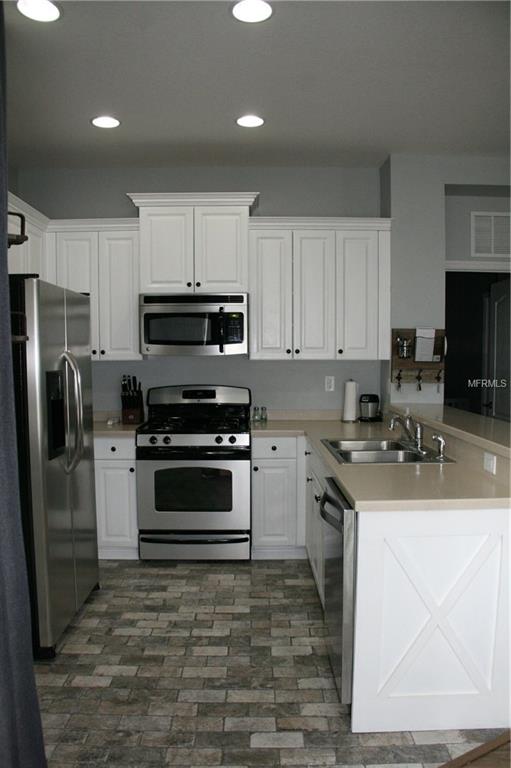 5060 NEWPORT NEWS CIRCLE, BRADENTON, Florida 34211, 2 Bedrooms Bedrooms, 3 Rooms Rooms,2 BathroomsBathrooms,Residential,For sale,NEWPORT NEWS,U7842058