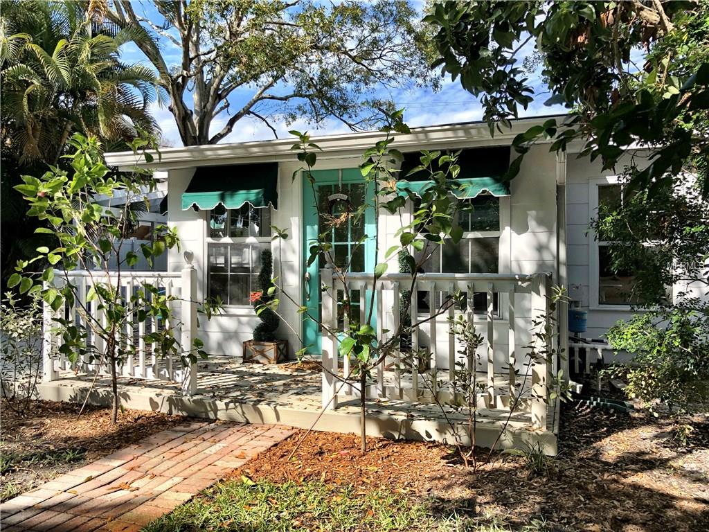 215 17TH AVENUE NE, ST PETERSBURG, Florida 33704, 2 Bedrooms Bedrooms, 3 Rooms Rooms,2 BathroomsBathrooms,Residential,For sale,17TH,U7845506