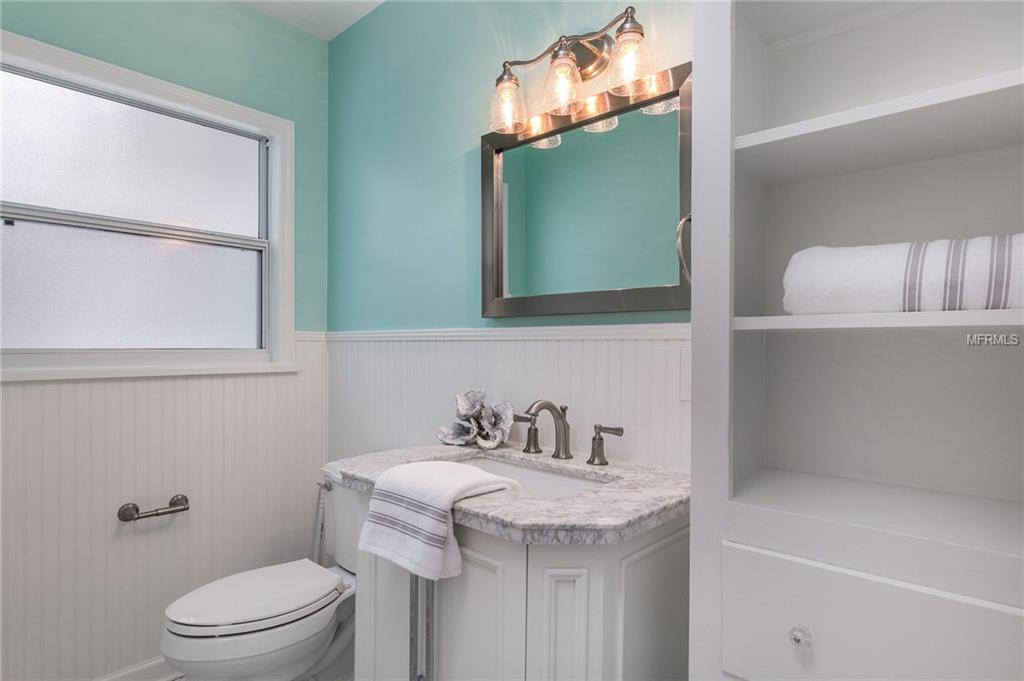 215 17TH AVENUE NE, ST PETERSBURG, Florida 33704, 2 Bedrooms Bedrooms, 3 Rooms Rooms,2 BathroomsBathrooms,Residential,For sale,17TH,U7845506