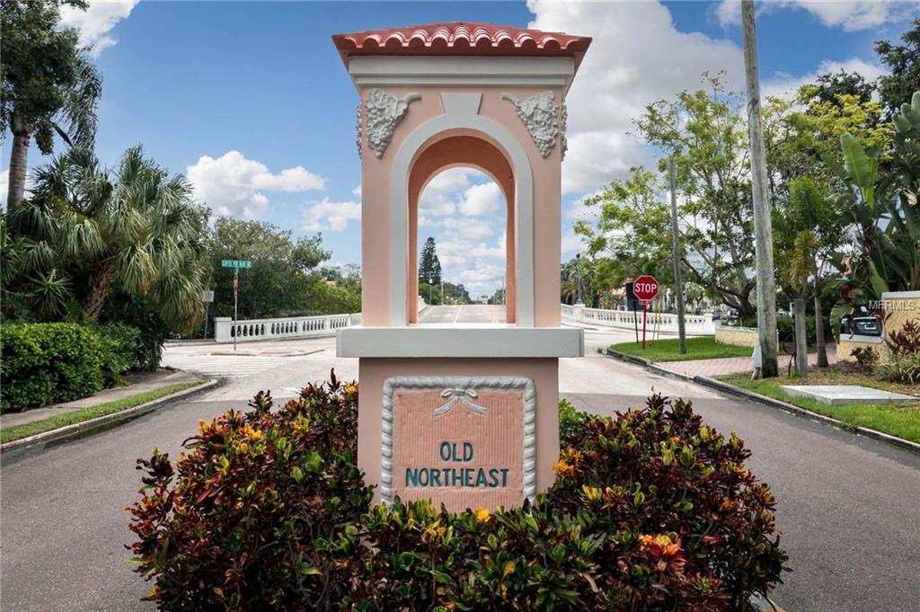 215 17TH AVENUE NE, ST PETERSBURG, Florida 33704, 2 Bedrooms Bedrooms, 3 Rooms Rooms,2 BathroomsBathrooms,Residential,For sale,17TH,U7845506