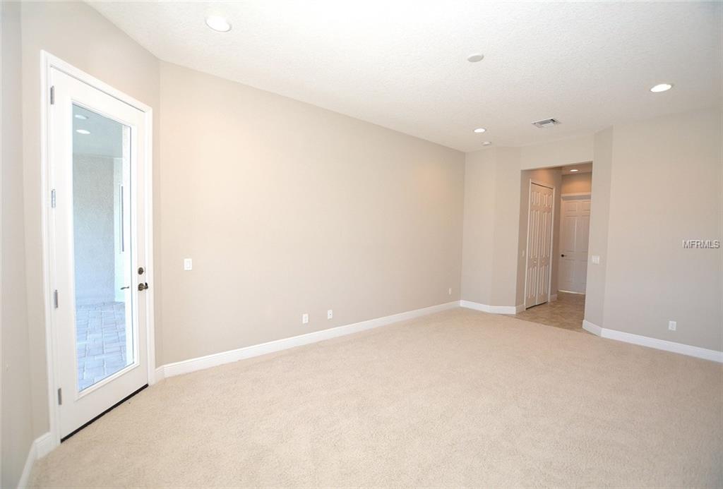 552 REGATTA WAY, BRADENTON, Florida 34208, 3 Bedrooms Bedrooms, 7 Rooms Rooms,2 BathroomsBathrooms,Residential,For sale,REGATTA,A4209314