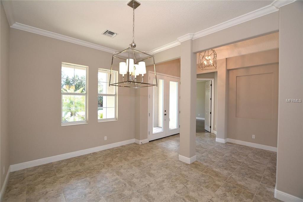 552 REGATTA WAY, BRADENTON, Florida 34208, 3 Bedrooms Bedrooms, 7 Rooms Rooms,2 BathroomsBathrooms,Residential,For sale,REGATTA,A4209314