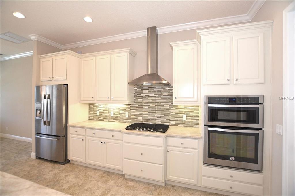 552 REGATTA WAY, BRADENTON, Florida 34208, 3 Bedrooms Bedrooms, 7 Rooms Rooms,2 BathroomsBathrooms,Residential,For sale,REGATTA,A4209314