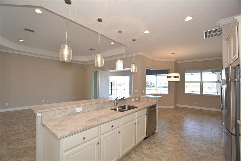 552 REGATTA WAY, BRADENTON, Florida 34208, 3 Bedrooms Bedrooms, 7 Rooms Rooms,2 BathroomsBathrooms,Residential,For sale,REGATTA,A4209314