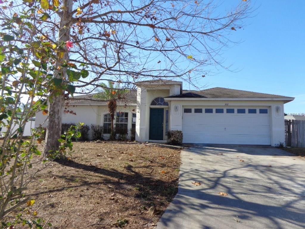 302 COUNTRY LAKES CIRCLE, GROVELAND, Florida 34736, 3 Bedrooms Bedrooms, 6 Rooms Rooms,2 BathroomsBathrooms,Residential,For sale,COUNTRY LAKES,G4852727