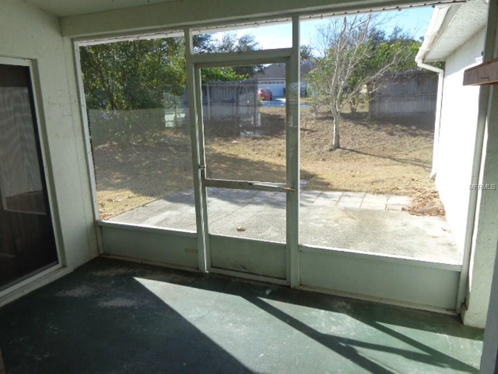 302 COUNTRY LAKES CIRCLE, GROVELAND, Florida 34736, 3 Bedrooms Bedrooms, 6 Rooms Rooms,2 BathroomsBathrooms,Residential,For sale,COUNTRY LAKES,G4852727