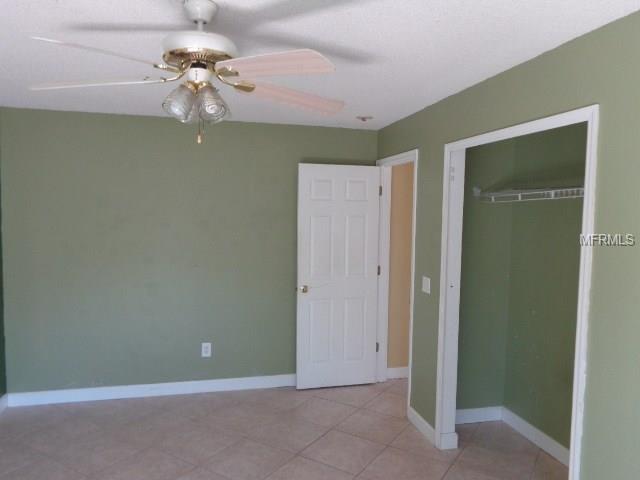 302 COUNTRY LAKES CIRCLE, GROVELAND, Florida 34736, 3 Bedrooms Bedrooms, 6 Rooms Rooms,2 BathroomsBathrooms,Residential,For sale,COUNTRY LAKES,G4852727