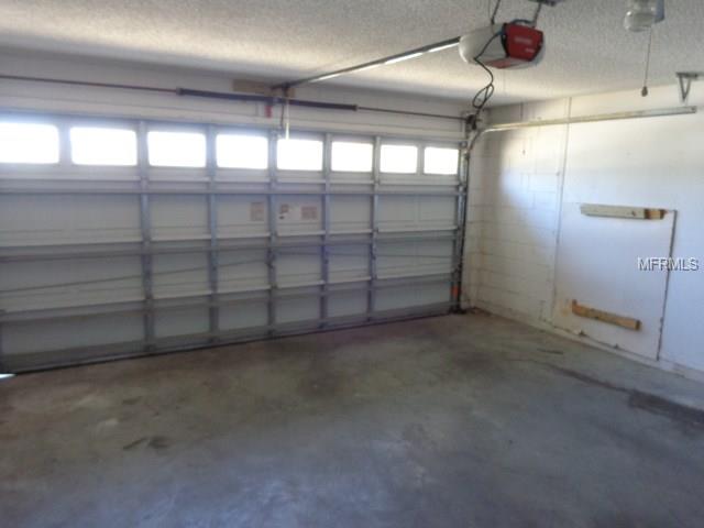 302 COUNTRY LAKES CIRCLE, GROVELAND, Florida 34736, 3 Bedrooms Bedrooms, 6 Rooms Rooms,2 BathroomsBathrooms,Residential,For sale,COUNTRY LAKES,G4852727