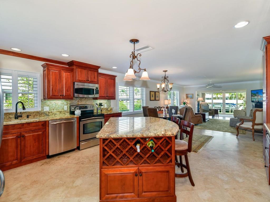 4805 MOUNT VERNON DRIVE, BRADENTON, Florida 34210, 2 Bedrooms Bedrooms, 4 Rooms Rooms,2 BathroomsBathrooms,Residential,For sale,MOUNT VERNON,A4209999