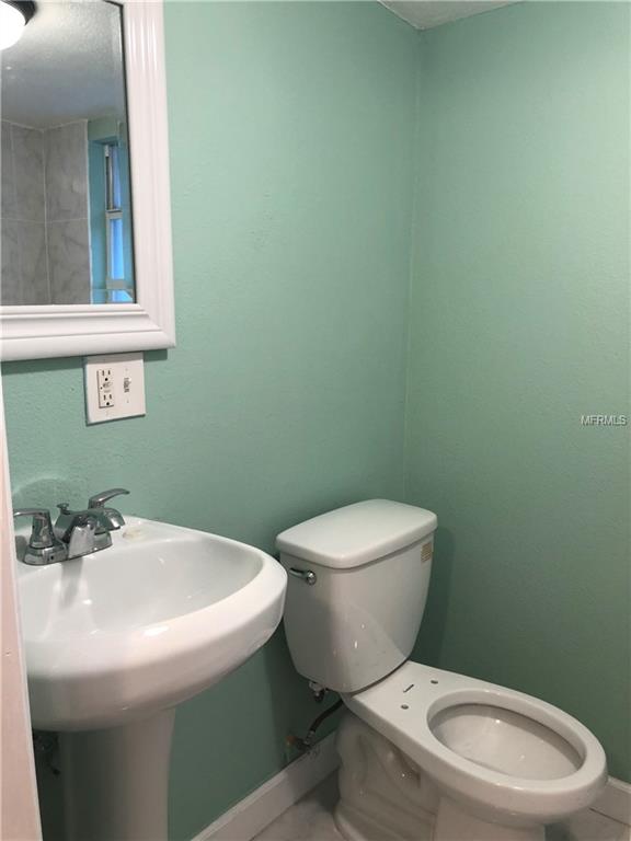 2600 W COLUMBUS DRIVE, TAMPA, Florida 33607, 2 Bedrooms Bedrooms, 3 Rooms Rooms,2 BathroomsBathrooms,Residential,For sale,COLUMBUS,T2928625