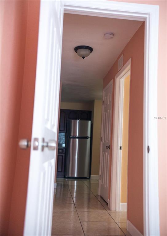 2600 W COLUMBUS DRIVE, TAMPA, Florida 33607, 2 Bedrooms Bedrooms, 3 Rooms Rooms,2 BathroomsBathrooms,Residential,For sale,COLUMBUS,T2928625