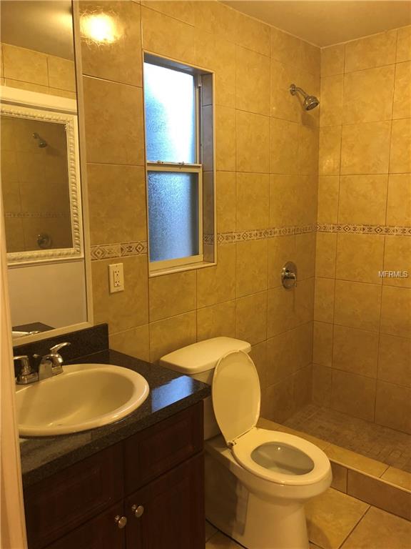 2600 W COLUMBUS DRIVE, TAMPA, Florida 33607, 2 Bedrooms Bedrooms, 3 Rooms Rooms,2 BathroomsBathrooms,Residential,For sale,COLUMBUS,T2928625