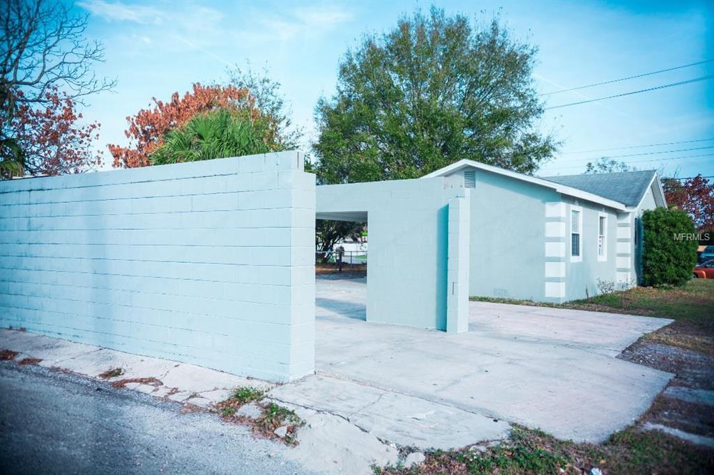 2600 W COLUMBUS DRIVE, TAMPA, Florida 33607, 2 Bedrooms Bedrooms, 3 Rooms Rooms,2 BathroomsBathrooms,Residential,For sale,COLUMBUS,T2928625