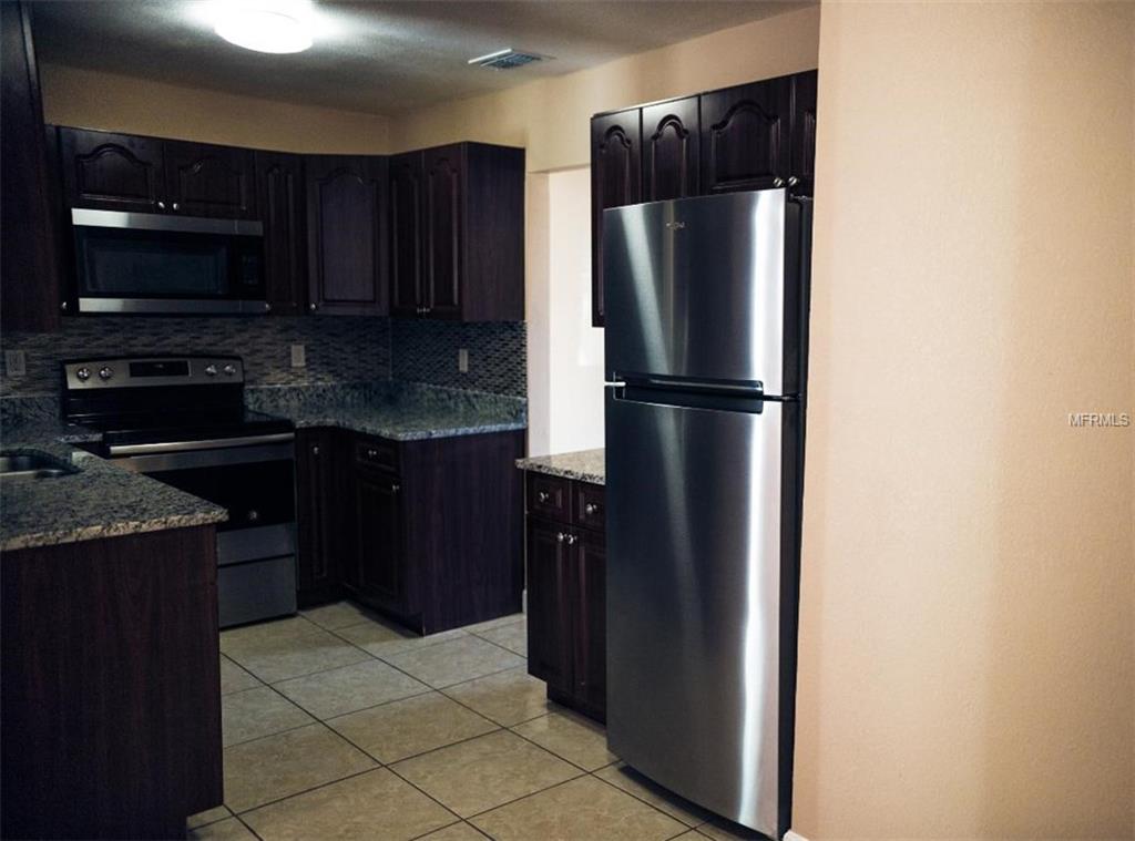 2600 W COLUMBUS DRIVE, TAMPA, Florida 33607, 2 Bedrooms Bedrooms, 3 Rooms Rooms,2 BathroomsBathrooms,Residential,For sale,COLUMBUS,T2928625