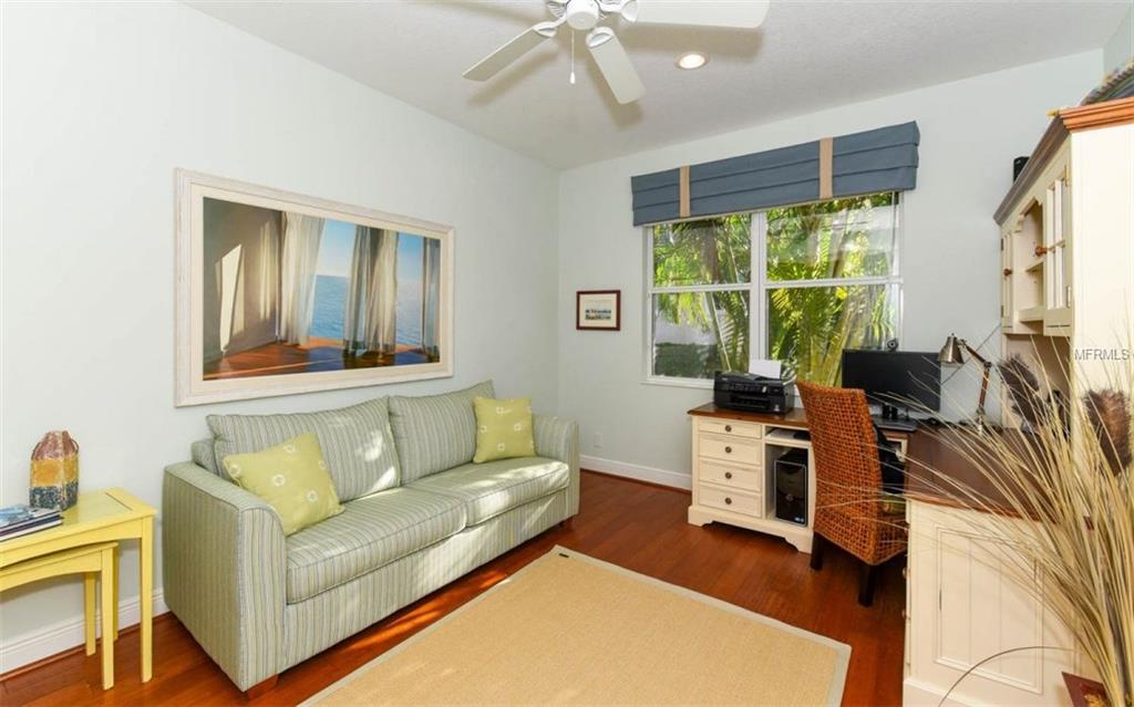 11703 STRANDHILL COURT, LAKEWOOD RANCH, Florida 34202, 3 Bedrooms Bedrooms, 3 Rooms Rooms,2 BathroomsBathrooms,Residential,For sale,STRANDHILL,A4202732