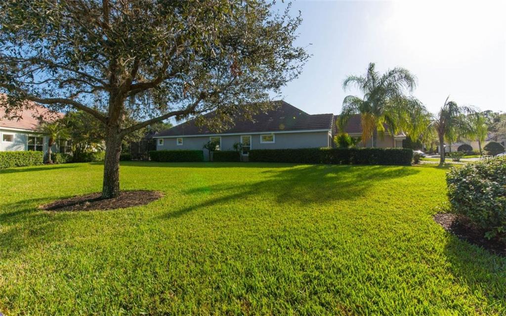 11703 STRANDHILL COURT, LAKEWOOD RANCH, Florida 34202, 3 Bedrooms Bedrooms, 3 Rooms Rooms,2 BathroomsBathrooms,Residential,For sale,STRANDHILL,A4202732