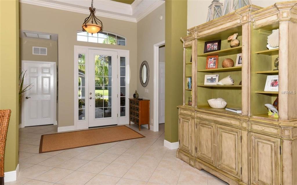 11703 STRANDHILL COURT, LAKEWOOD RANCH, Florida 34202, 3 Bedrooms Bedrooms, 3 Rooms Rooms,2 BathroomsBathrooms,Residential,For sale,STRANDHILL,A4202732