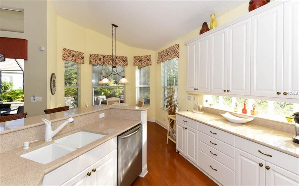 11703 STRANDHILL COURT, LAKEWOOD RANCH, Florida 34202, 3 Bedrooms Bedrooms, 3 Rooms Rooms,2 BathroomsBathrooms,Residential,For sale,STRANDHILL,A4202732