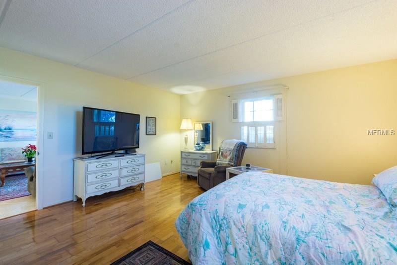 2500 GULF BOULEVARD, BELLEAIR BEACH, Florida 33786, 2 Bedrooms Bedrooms, 5 Rooms Rooms,2 BathroomsBathrooms,Residential,For sale,GULF,U7841006