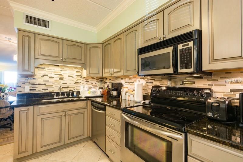 2500 GULF BOULEVARD, BELLEAIR BEACH, Florida 33786, 2 Bedrooms Bedrooms, 5 Rooms Rooms,2 BathroomsBathrooms,Residential,For sale,GULF,U7841006