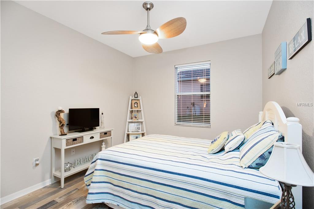 8230 WOODVINE CIRCLE, LAKELAND, Florida 33810, 4 Bedrooms Bedrooms, 8 Rooms Rooms,2 BathroomsBathrooms,Residential,For sale,WOODVINE,T2921352