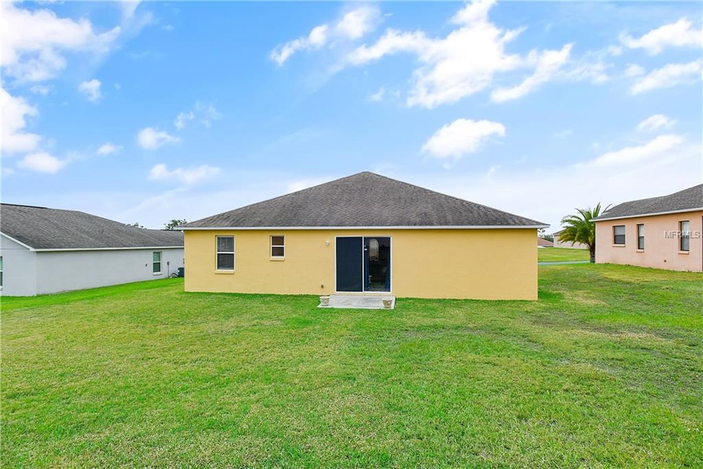 8230 WOODVINE CIRCLE, LAKELAND, Florida 33810, 4 Bedrooms Bedrooms, 8 Rooms Rooms,2 BathroomsBathrooms,Residential,For sale,WOODVINE,T2921352