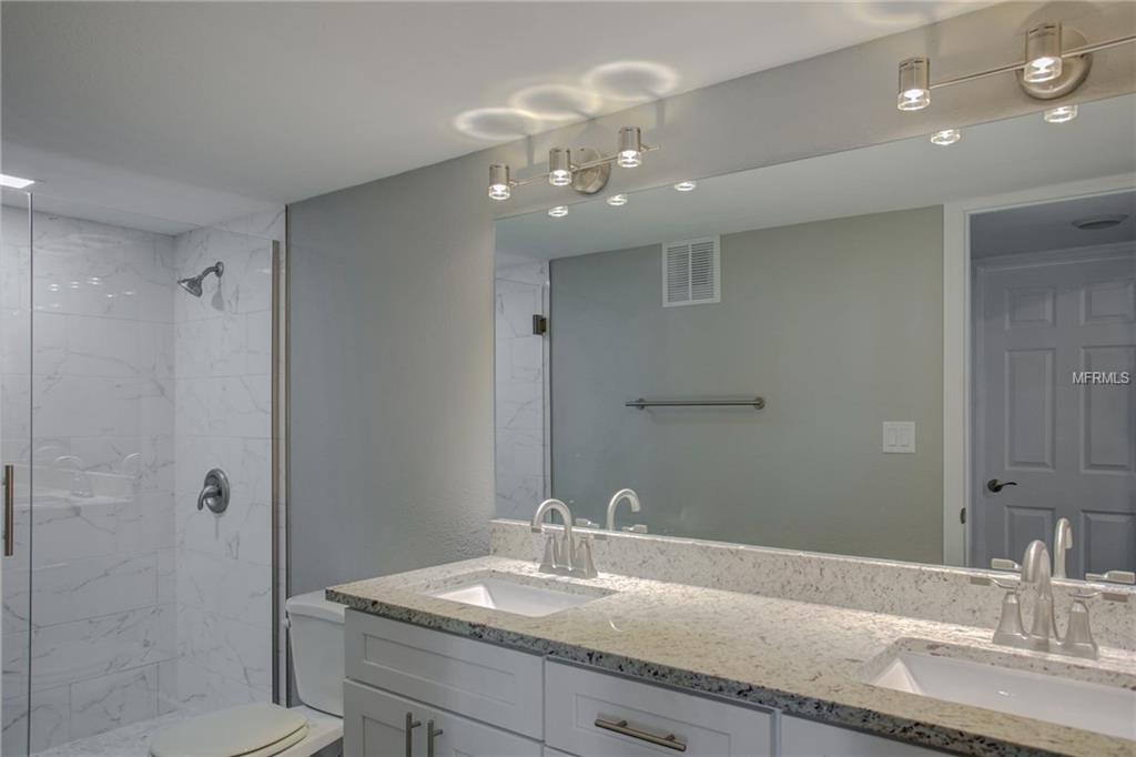 101 S GULFSTREAM AVENUE, SARASOTA, Florida 34236, 2 Bedrooms Bedrooms, 5 Rooms Rooms,2 BathroomsBathrooms,Residential,For sale,GULFSTREAM,A4208425