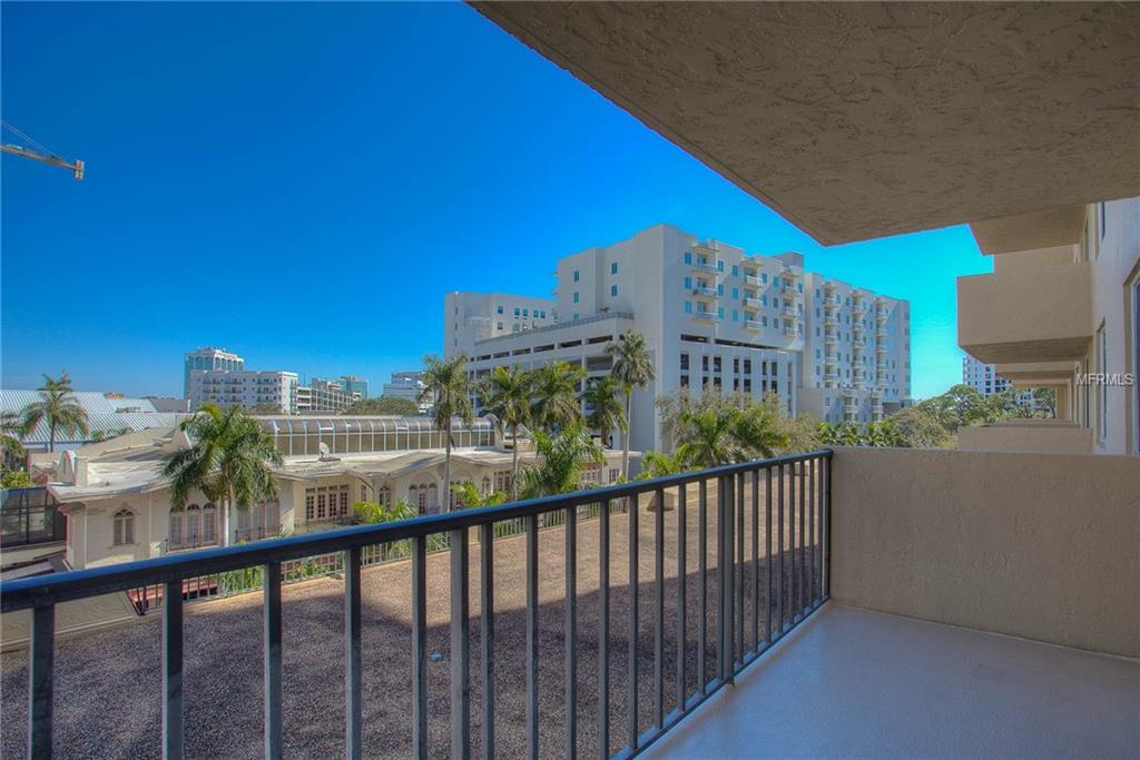 101 S GULFSTREAM AVENUE, SARASOTA, Florida 34236, 2 Bedrooms Bedrooms, 5 Rooms Rooms,2 BathroomsBathrooms,Residential,For sale,GULFSTREAM,A4208425