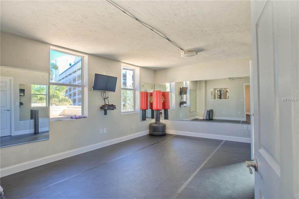 101 S GULFSTREAM AVENUE, SARASOTA, Florida 34236, 2 Bedrooms Bedrooms, 5 Rooms Rooms,2 BathroomsBathrooms,Residential,For sale,GULFSTREAM,A4208425