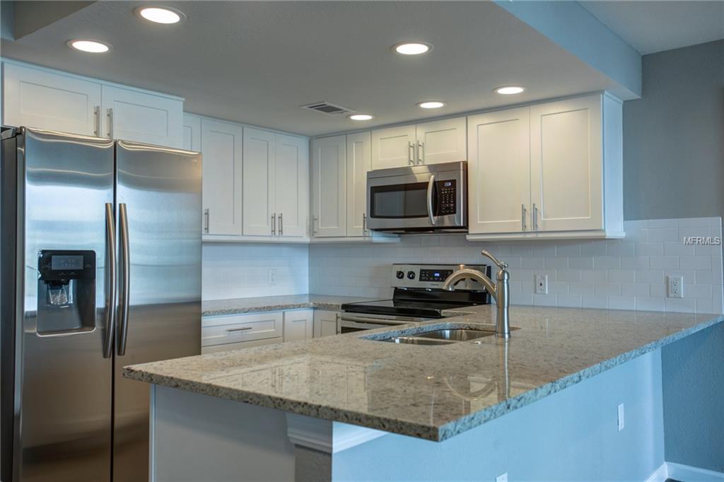 101 S GULFSTREAM AVENUE, SARASOTA, Florida 34236, 2 Bedrooms Bedrooms, 5 Rooms Rooms,2 BathroomsBathrooms,Residential,For sale,GULFSTREAM,A4208425