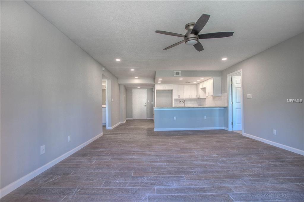 101 S GULFSTREAM AVENUE, SARASOTA, Florida 34236, 2 Bedrooms Bedrooms, 5 Rooms Rooms,2 BathroomsBathrooms,Residential,For sale,GULFSTREAM,A4208425