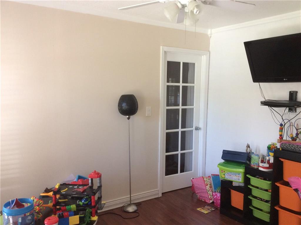 1811 PARADISE DRIVE, KISSIMMEE, Florida 34741, 3 Bedrooms Bedrooms, 5 Rooms Rooms,2 BathroomsBathrooms,Residential,For sale,PARADISE,S4856657