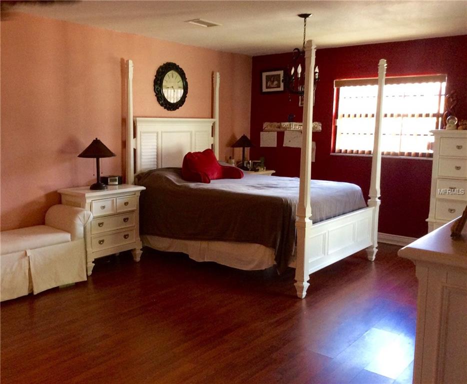 1811 PARADISE DRIVE, KISSIMMEE, Florida 34741, 3 Bedrooms Bedrooms, 5 Rooms Rooms,2 BathroomsBathrooms,Residential,For sale,PARADISE,S4856657